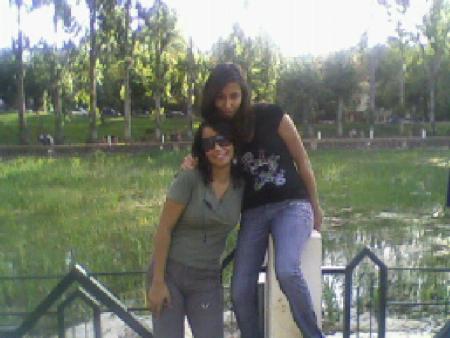 mwa � mounia ma ptite soeur